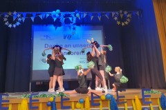 Cheer2